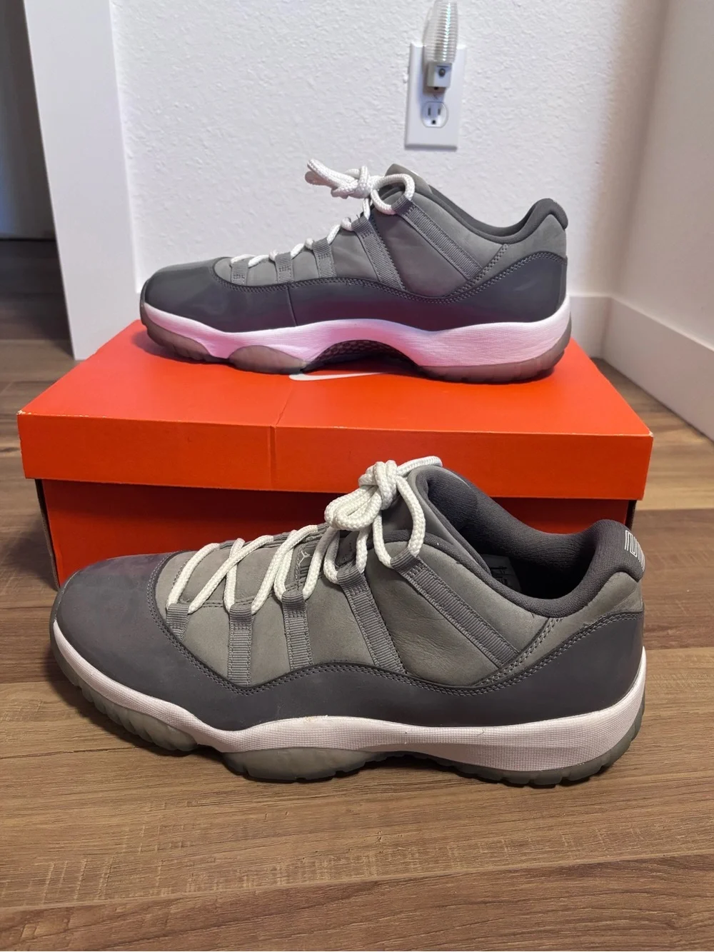 Jordan 11 Low. Cool Grey | Size 13